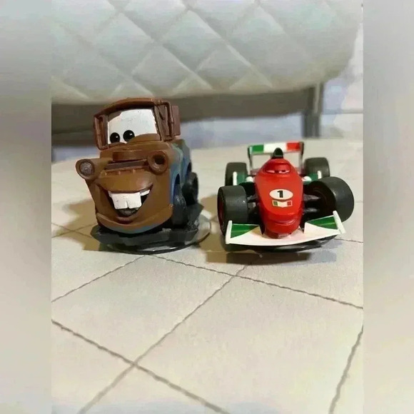 Disney Infinity Two Piece Cars Figures Game Piece - Picture 1 of 4